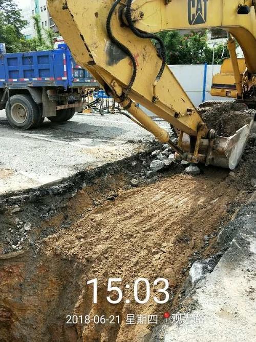 今日永勤厂内涝整治工程施工内容:yb-3~yb-4沥青混凝土道路面层,基